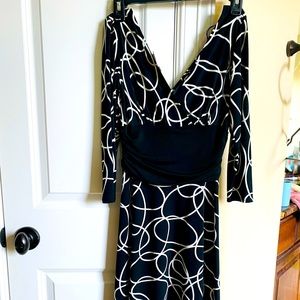 Size 6P Maggie London dress stretch cute